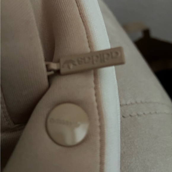 Adidas Beige and White Fleece Top/ Pants With that Oversized Aesthetic. - Picture 7 of 9